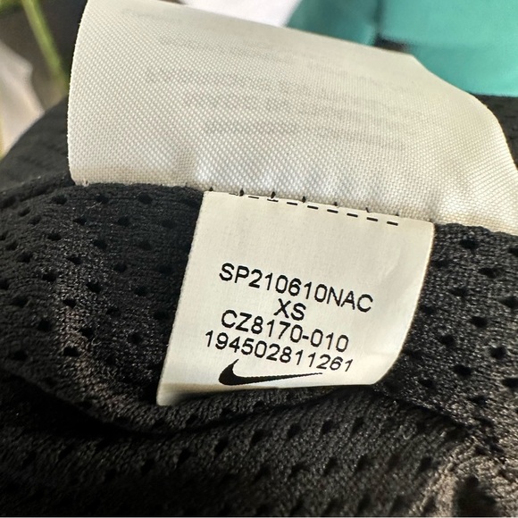 Women's Nike Sportswear Icon Clash Black Checkered Windbreaker Jacket XS - Picture 15 of 15